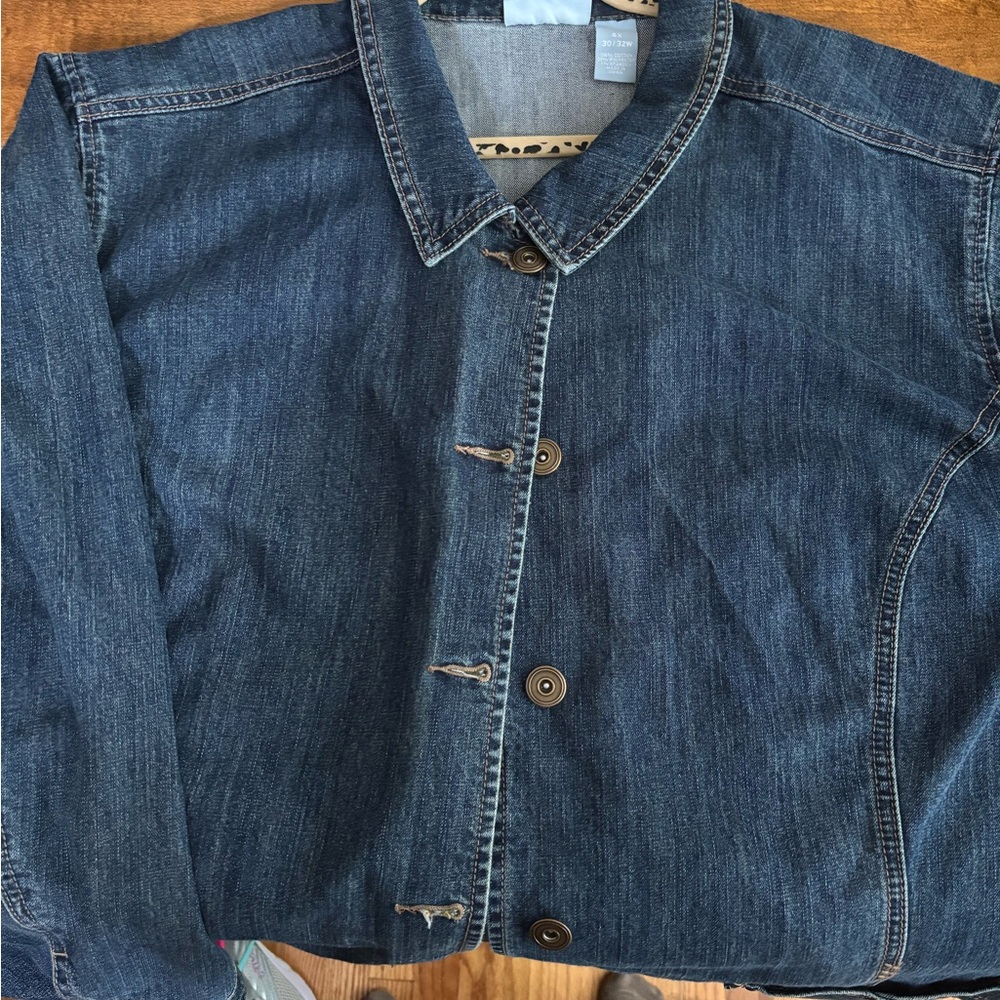 Liz & Me Blue Jean Jacket Timeless Denim Style